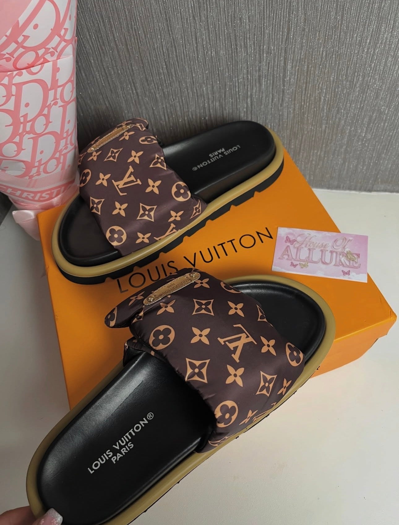 Brown Pillow Slides (PRE ORDER)