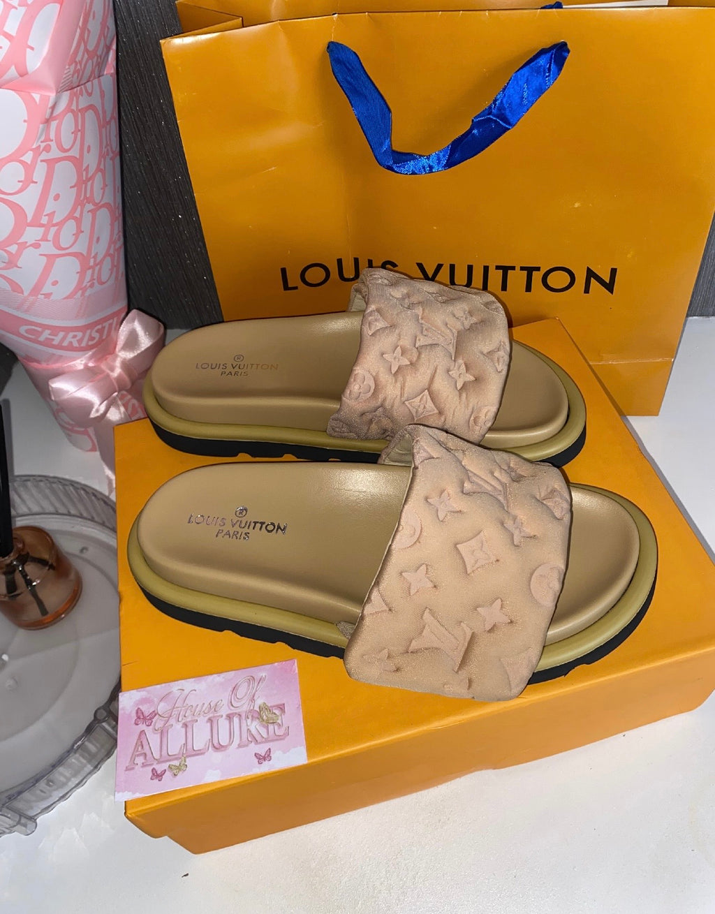 Beige Pillow Slides (PRE ORDER)
