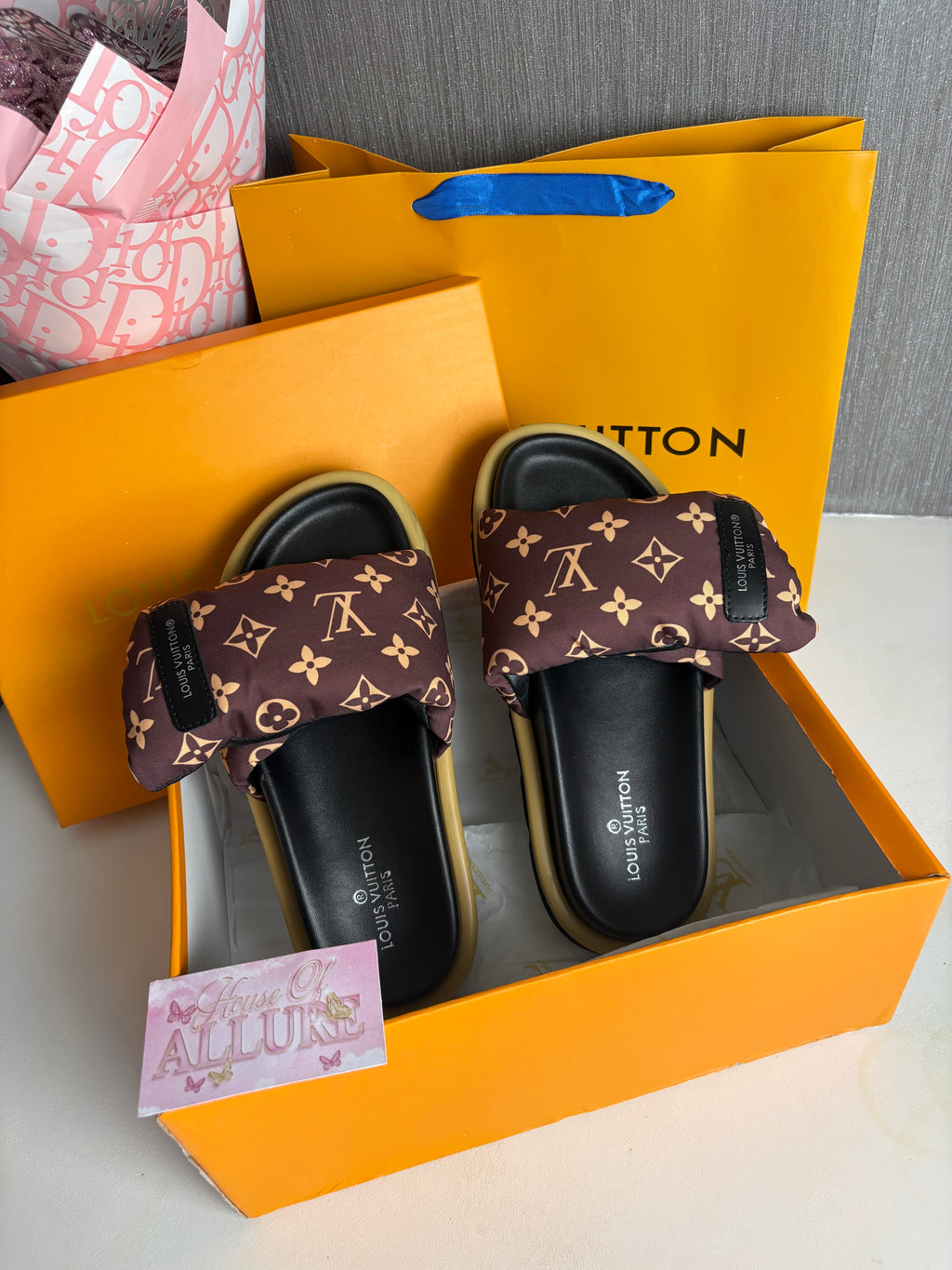 Brown Pillow Slides (PRE ORDER)
