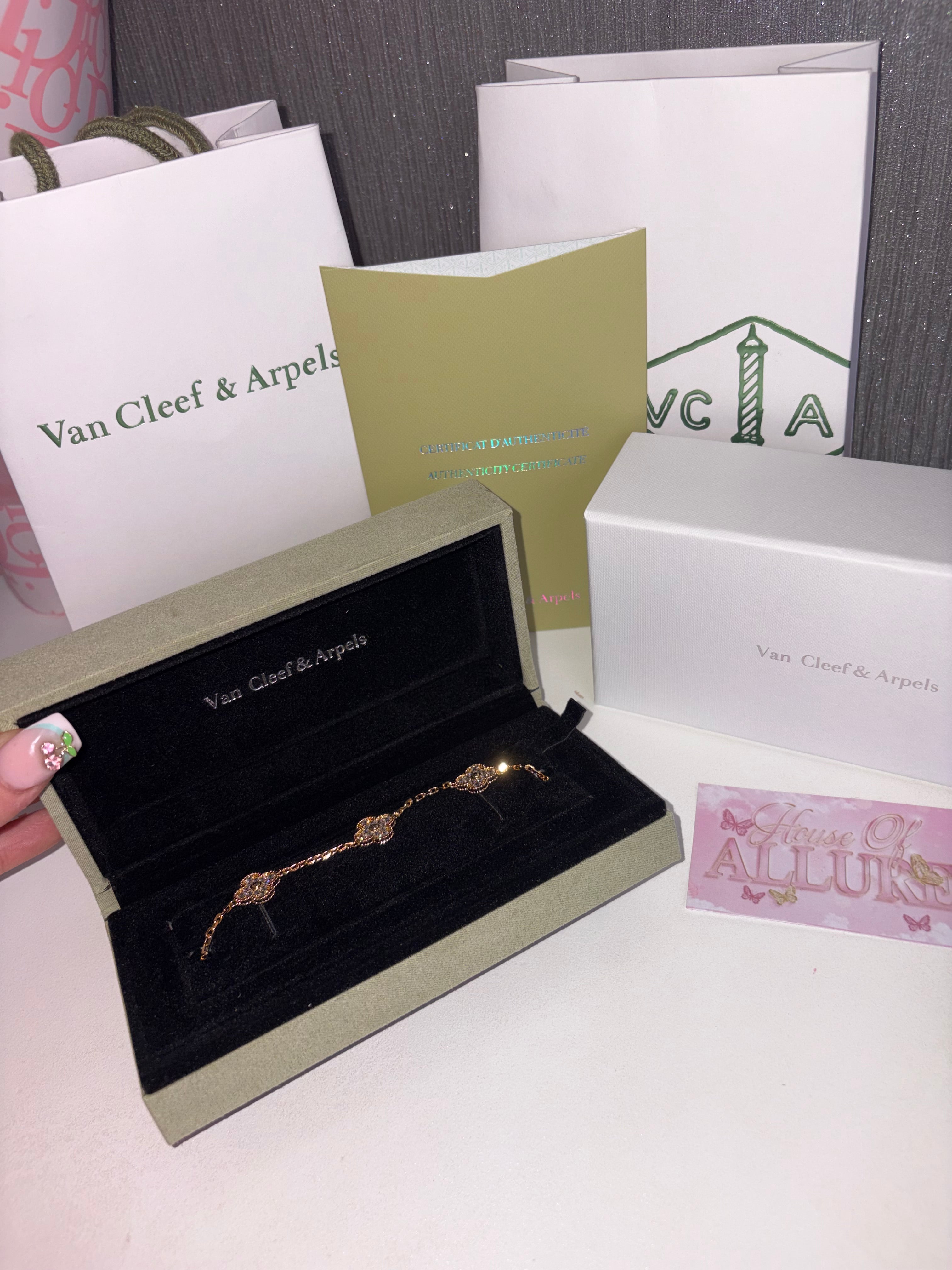 Gold Sparkle VC Bracelet (PRE ORDER)