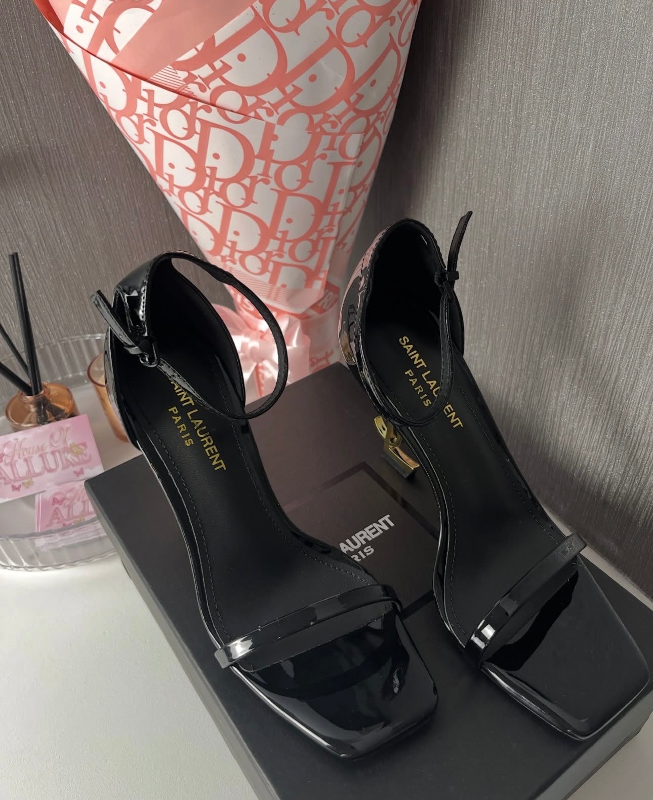 Black and Gold Y Heels (PRE ORDER)